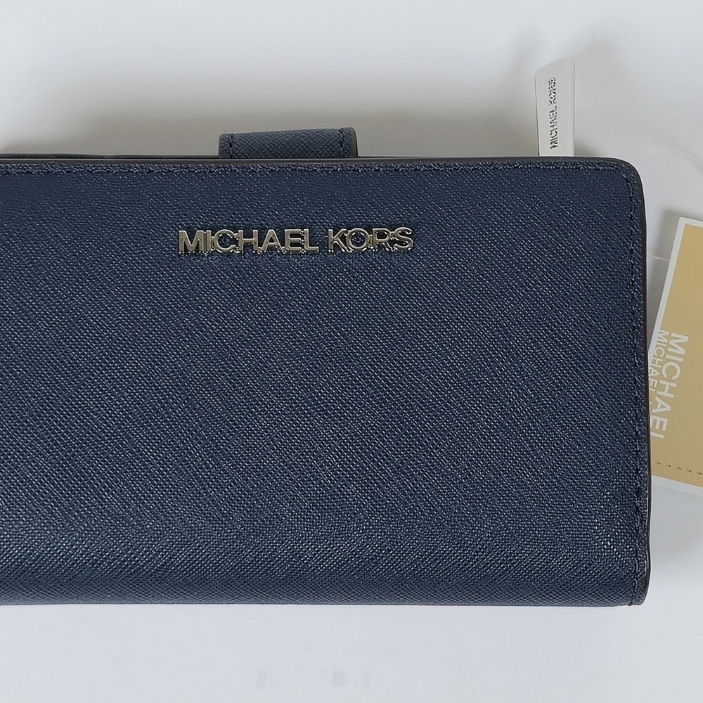 Michael Kors Women's Compact Wallet In Saffiano Blue Leather‎
